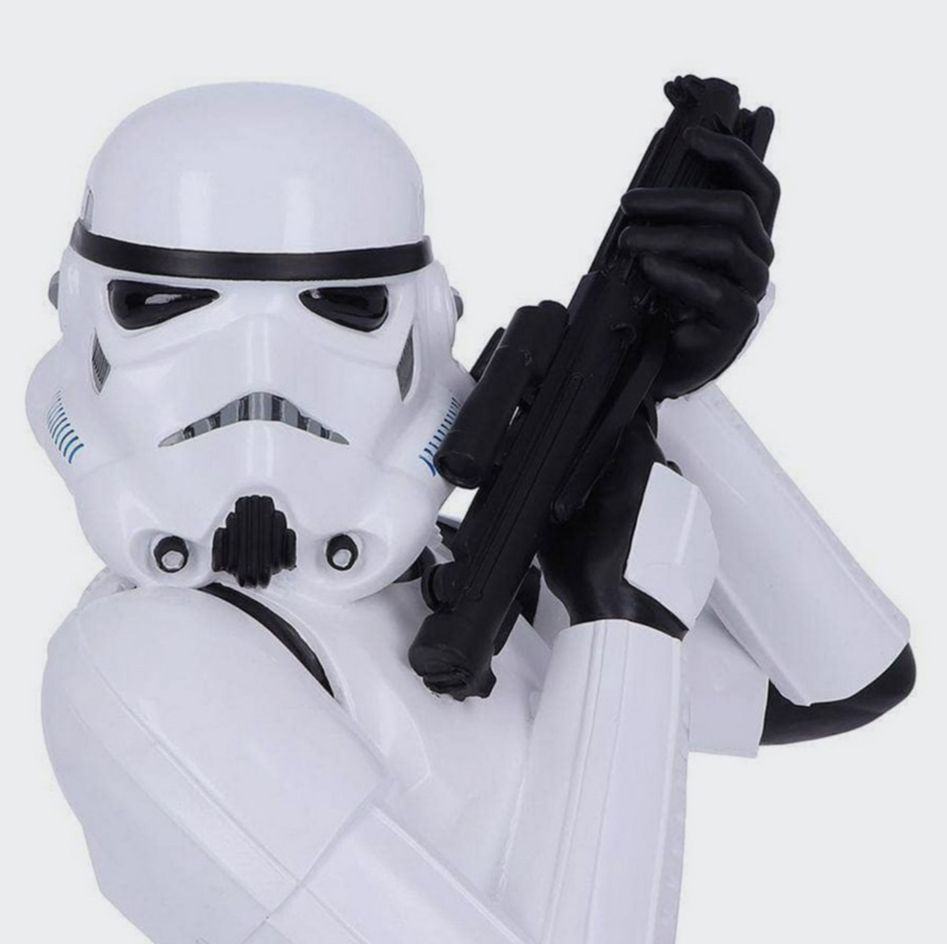 (28/R9) RRP £119. Starwars Stormtrooper Bust Sculpture. (Unit Has Return To Manufacturer Sticker)... - Image 2 of 7
