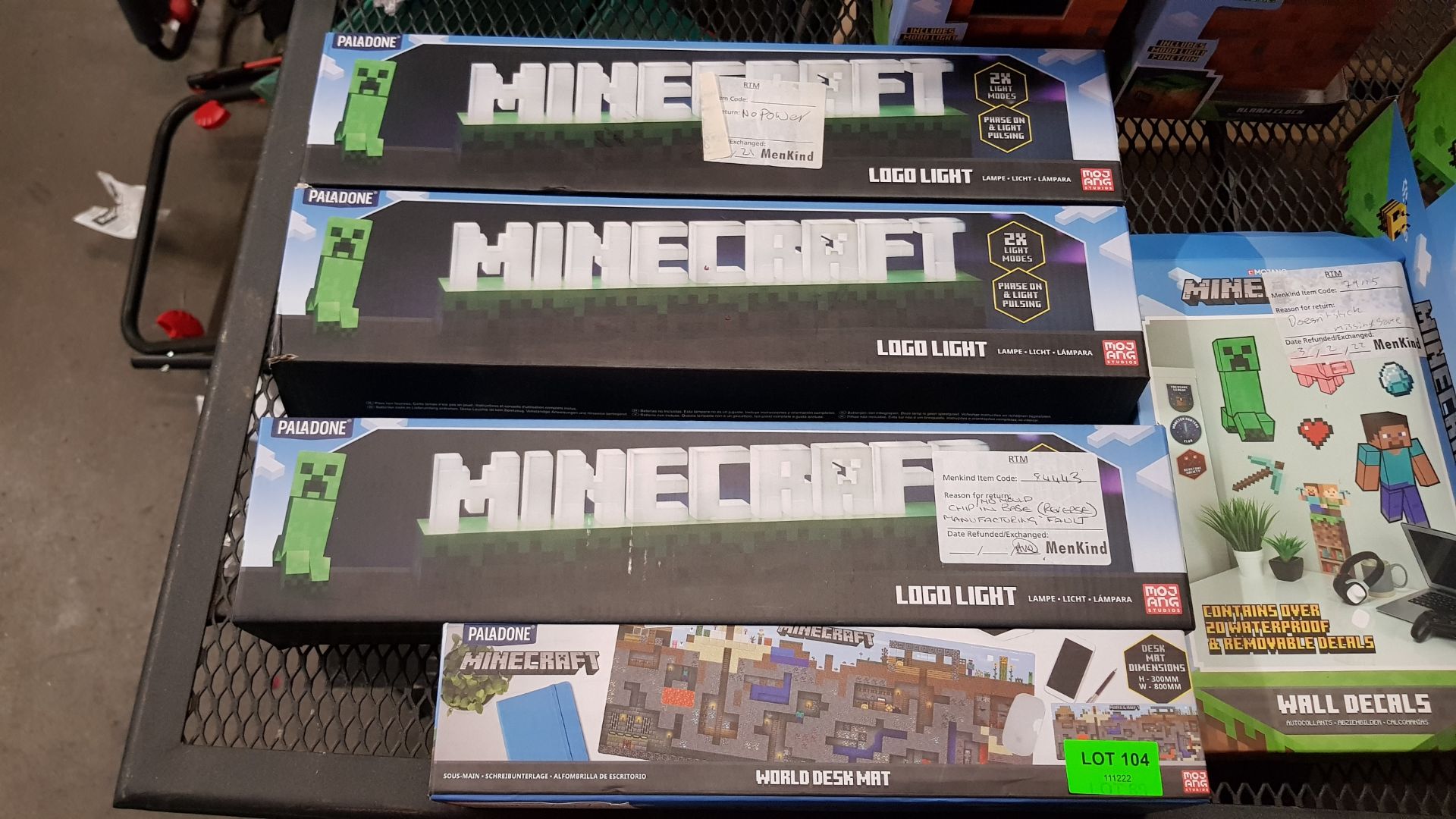 (104/R9) Lot RRP £345. 16x Items. 7x Minecraft Light Up Wall Torch Light RRP £20 Each. 1x Minecra... - Image 11 of 18