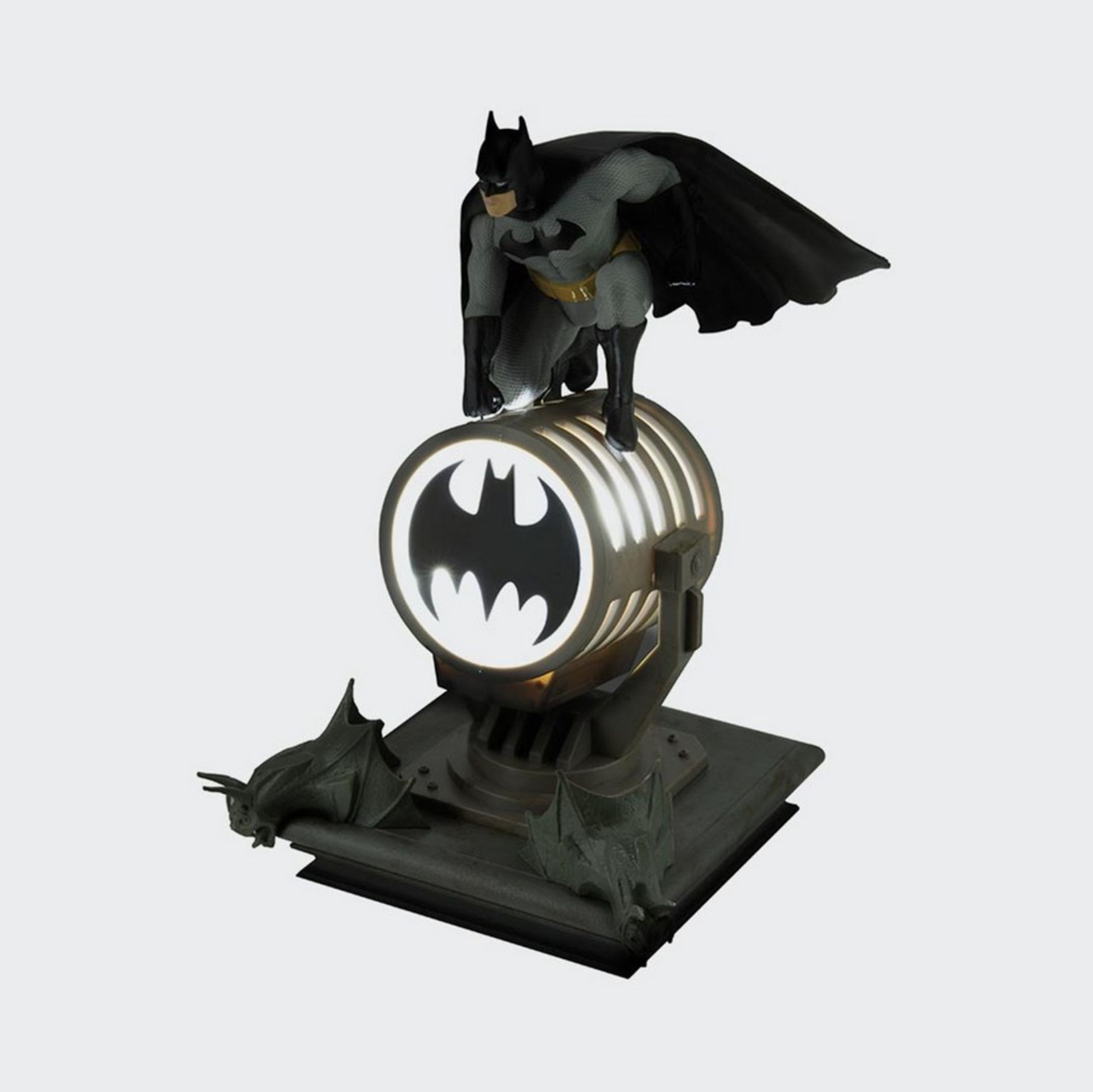 (37/R9) Lot RRP £196. 4x DC Batman Bat Signal Figurine Desk Light RRP £49 Each. (1x Unit No Box).... - Image 3 of 7