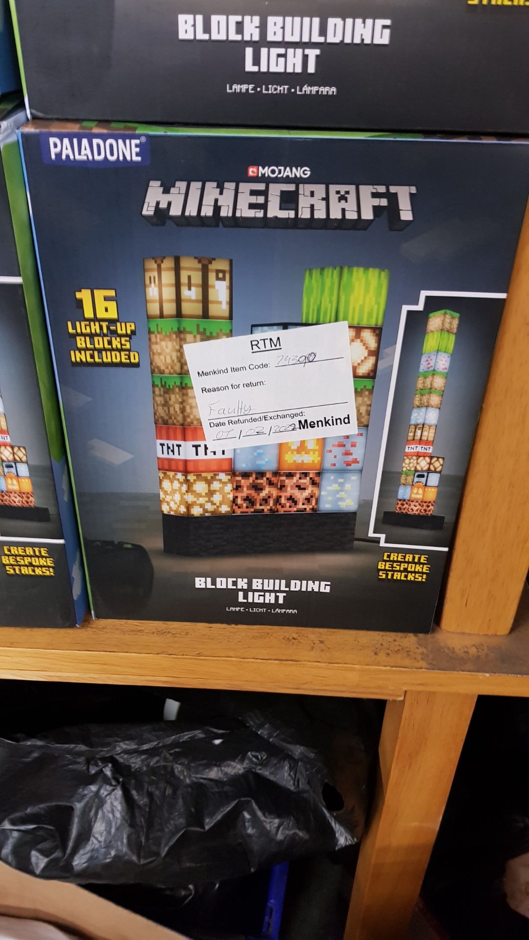 (42/R9) Lot RRP £152. 4x Minecraft Block Building Lights RRP £38 Each. (All Units Have Return To... - Image 5 of 5