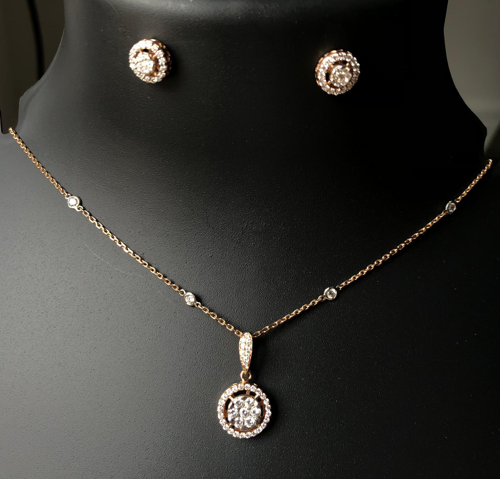 Beautiful 2.08 Carat Diamond Necklace and Earrings set with 18k gold - Image 5 of 12