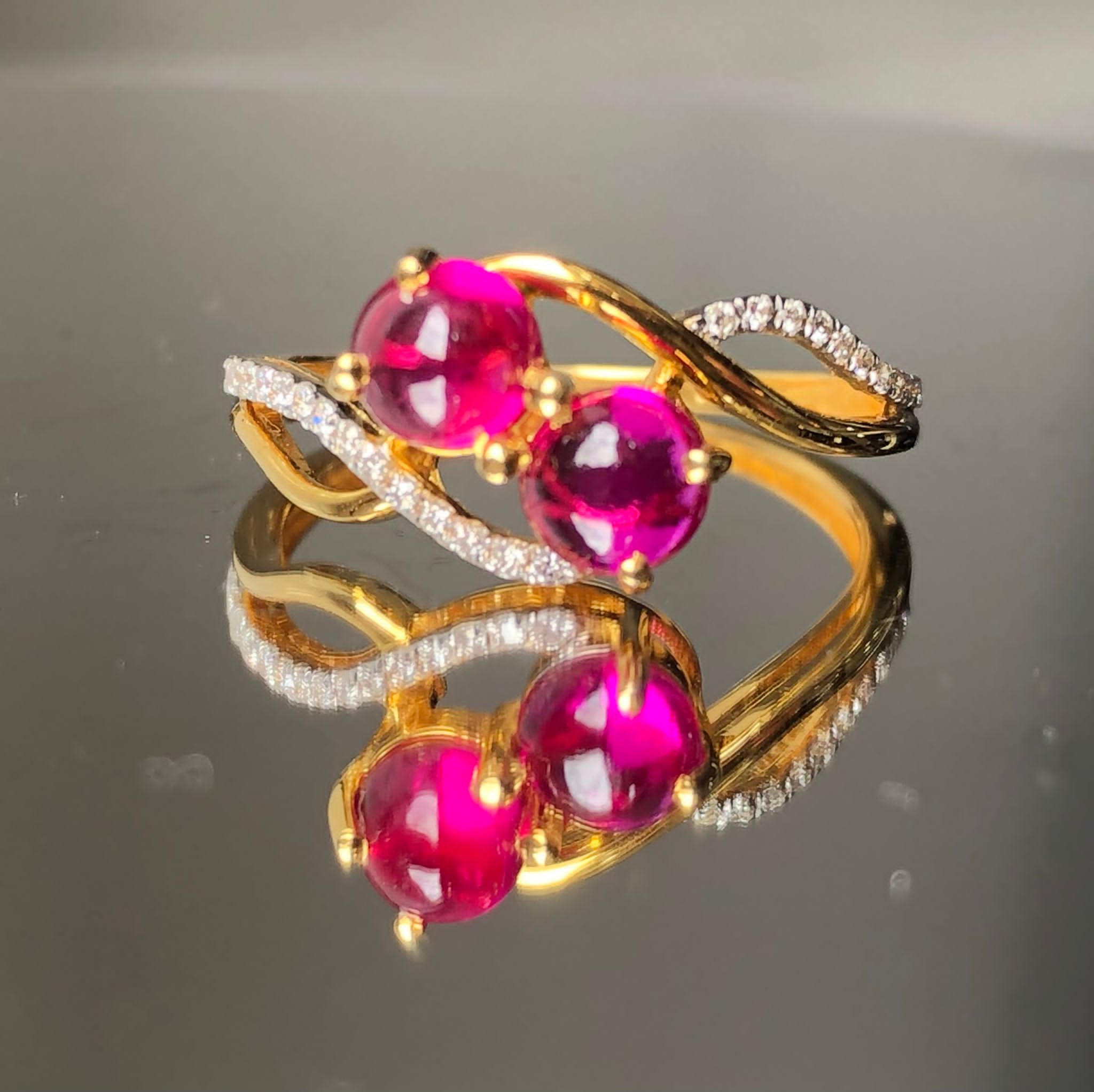 Beautiful Natural Unheated/untreated Burma Ruby With Diamonds & 18kGold - Image 7 of 11