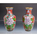 2-teiliges Set von Cloisonné-Vasen (China)