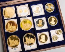 13-teiliges Medaillen/Münz-Konvolut