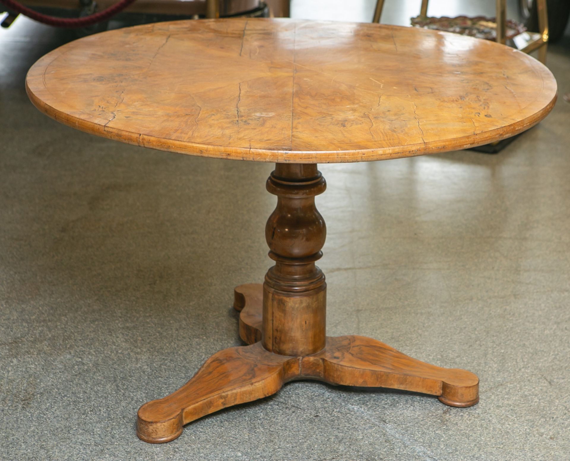 Runder Tisch (wohl um 1820, Biedermeier)