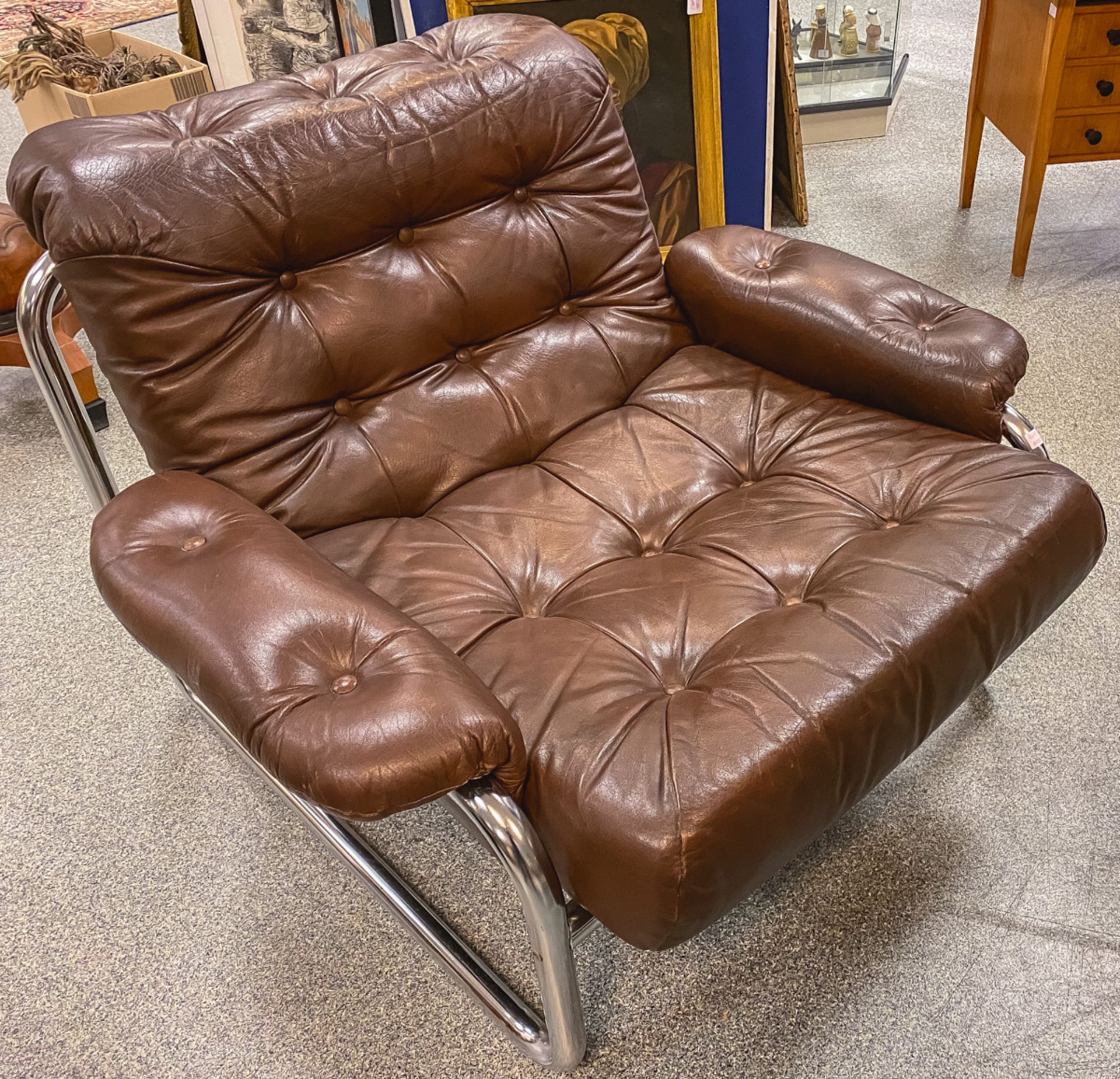 Freischwinger-Lounge-Chair