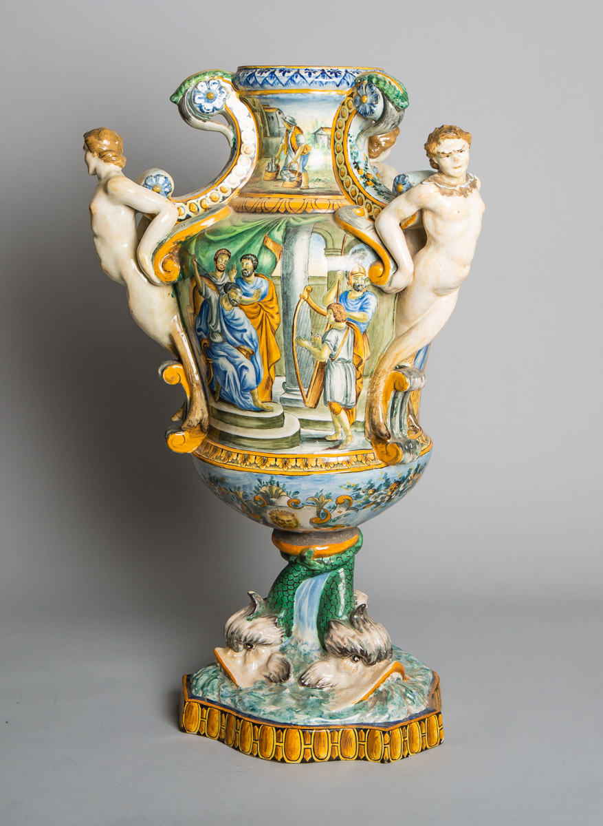 Große Mojolika-Vase (Italien, wohl 19. Jh.)