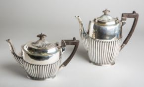 2-teiliges Set von Tee- u. Kaffeekanne 925 Silber (James Dixon a. Sons, Sheffield)