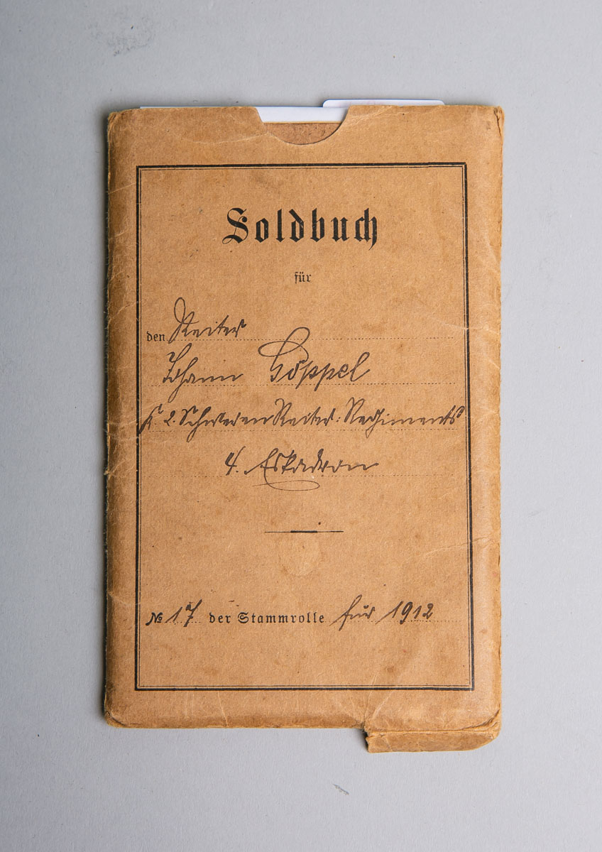 Soldbuch m. Schuber des Reiters "Göppel"