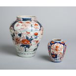 2-teiliges Konvolut von Vasen (Asien, Alter unbekannt)