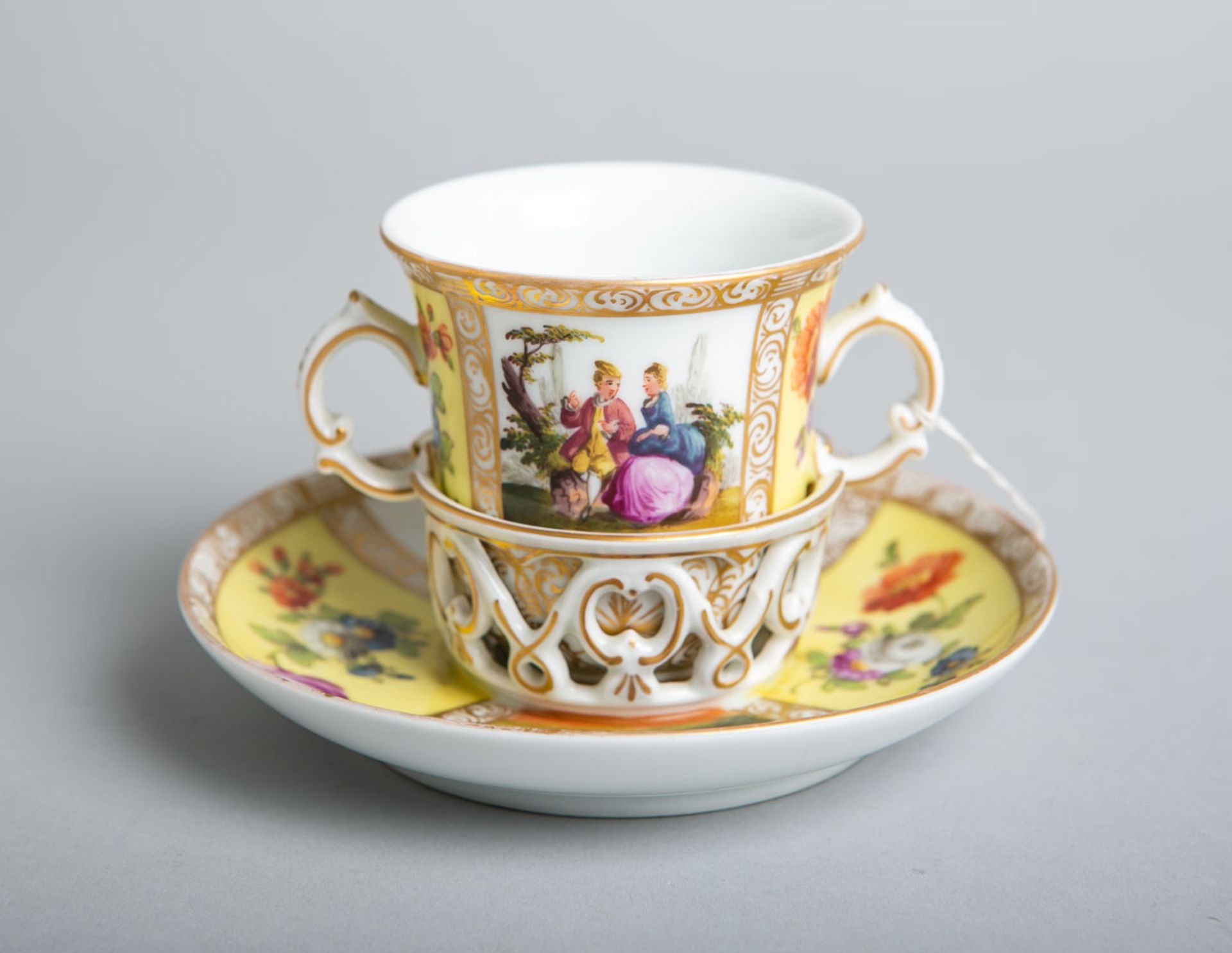 Tasse mit Unterteller (Meissen, 18. Jh.)