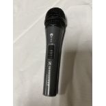 Microphone - Wired (on/off switch) - cable not included