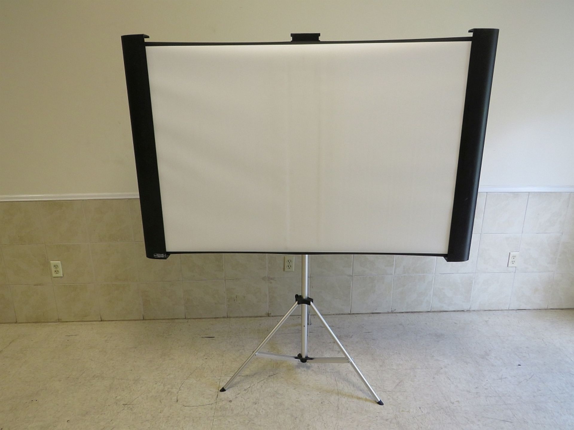 Screen 3x6 Front Projection