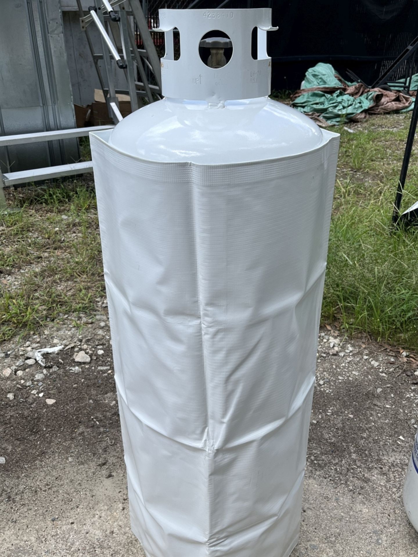 Vinyl Propane Bottle (100lb) White Cover