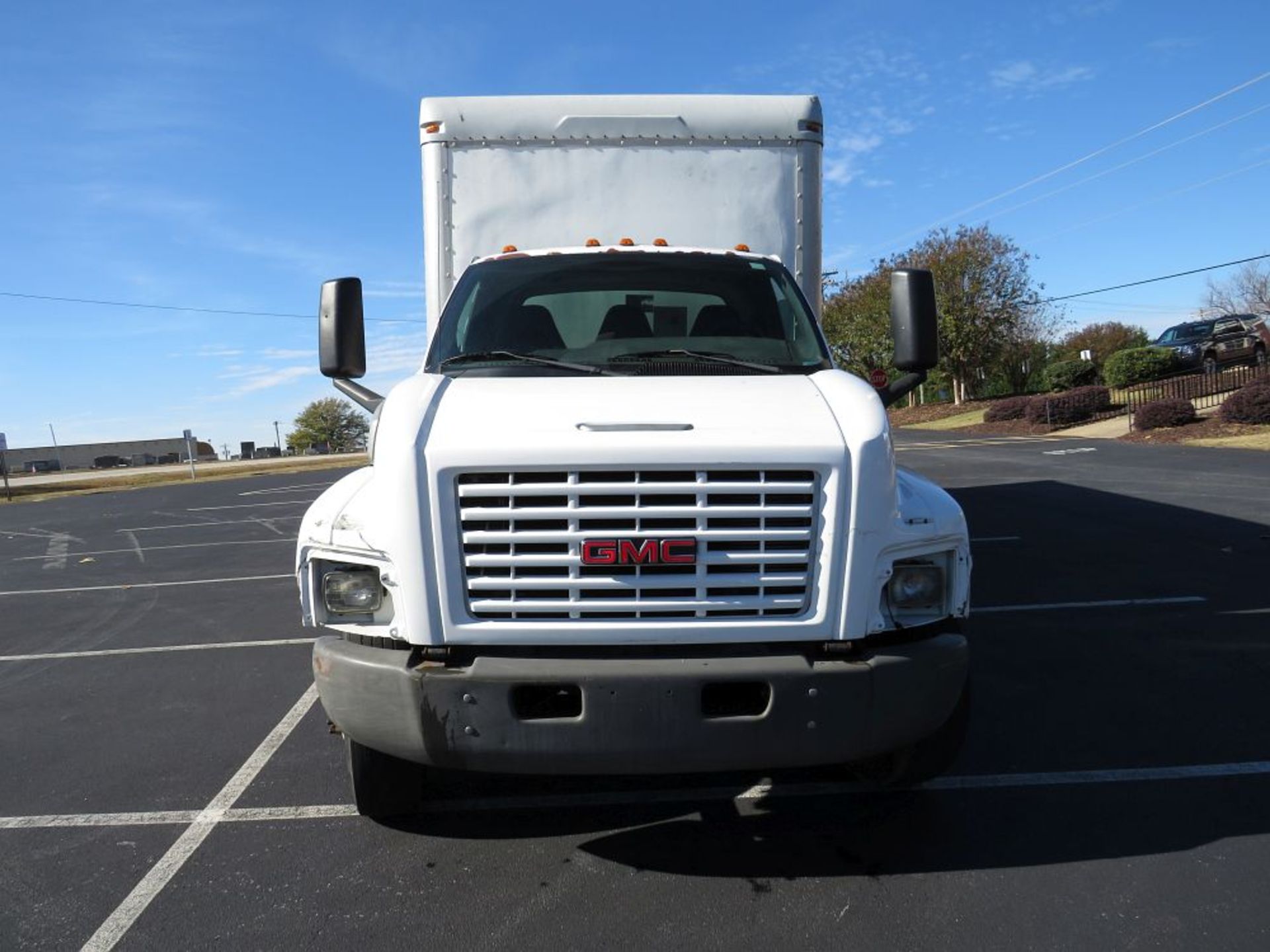 2005 GMC 24' BOX TRUCK, 7.2 L DIESEL C7500 213593 miles - Image 4 of 11