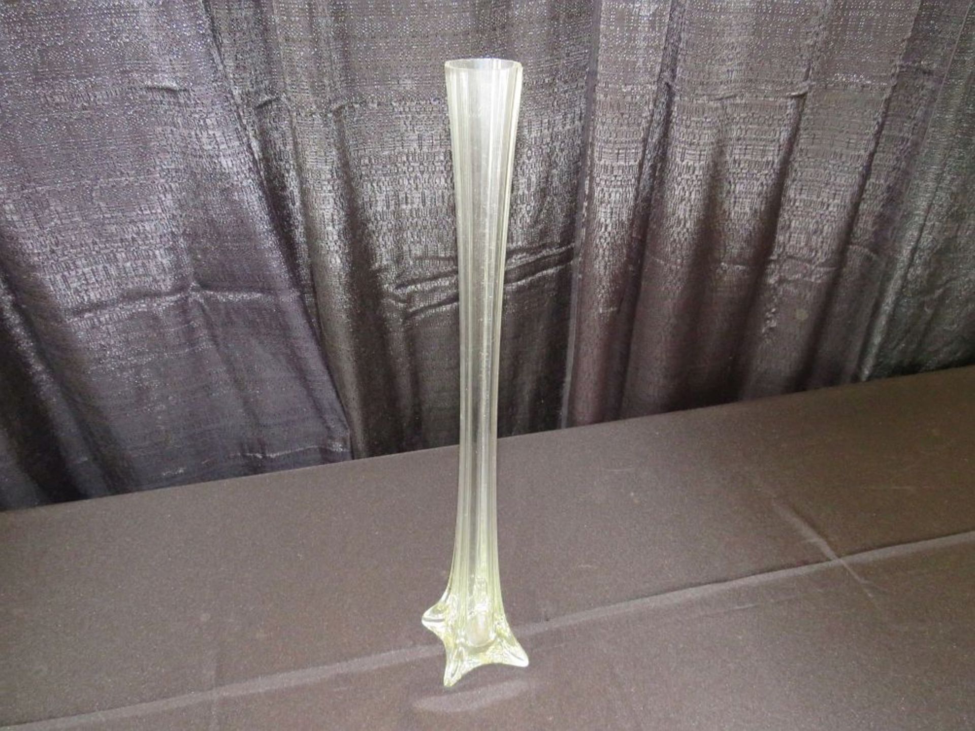 CENTER PIECE 24" EIFFEL TOWER VASE