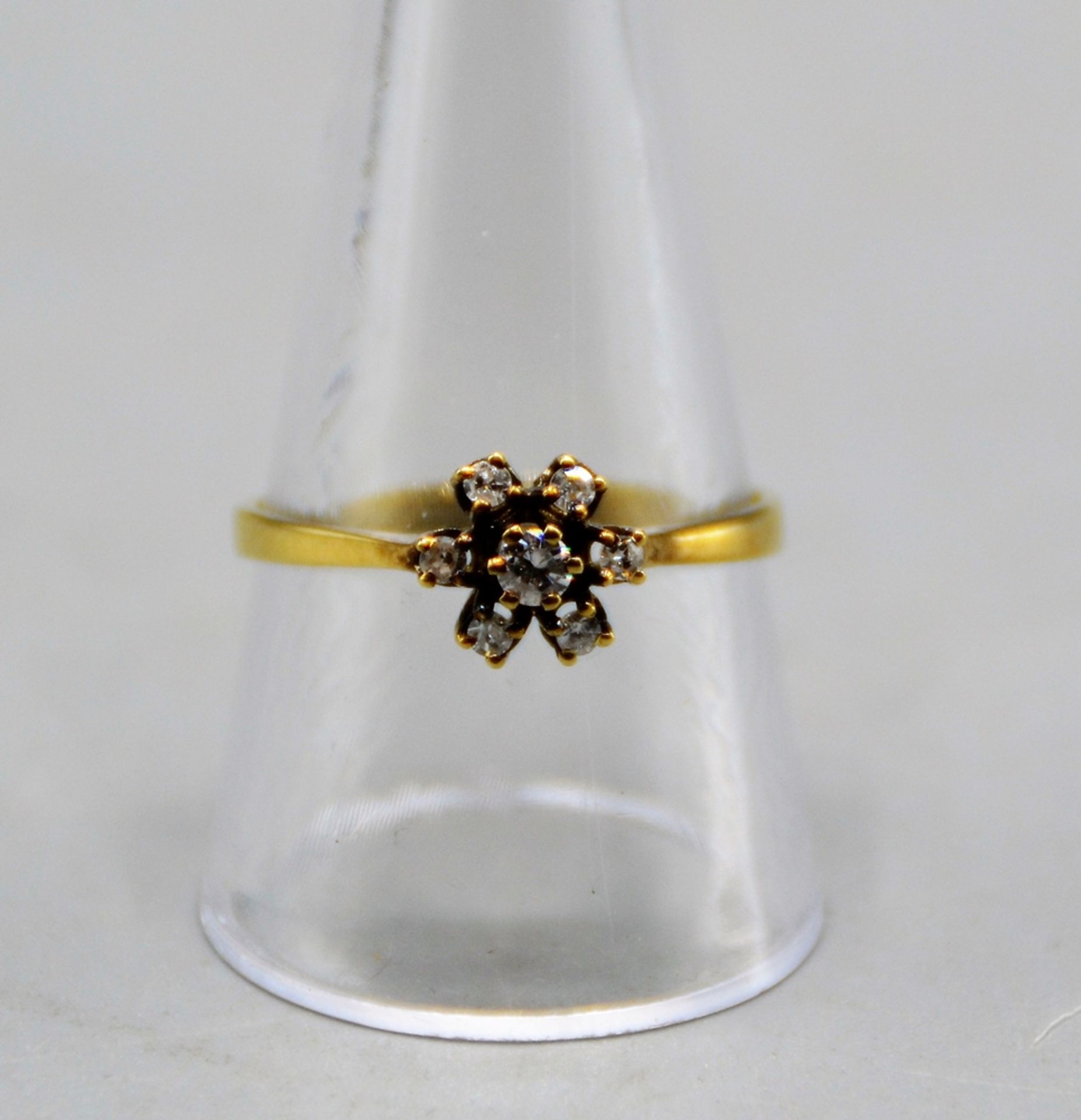 Diamantring Damenring mit 7 Diamanten 585 Gold, zus. ca. 0,3 ct., Ø 19 mm, 2,5 g