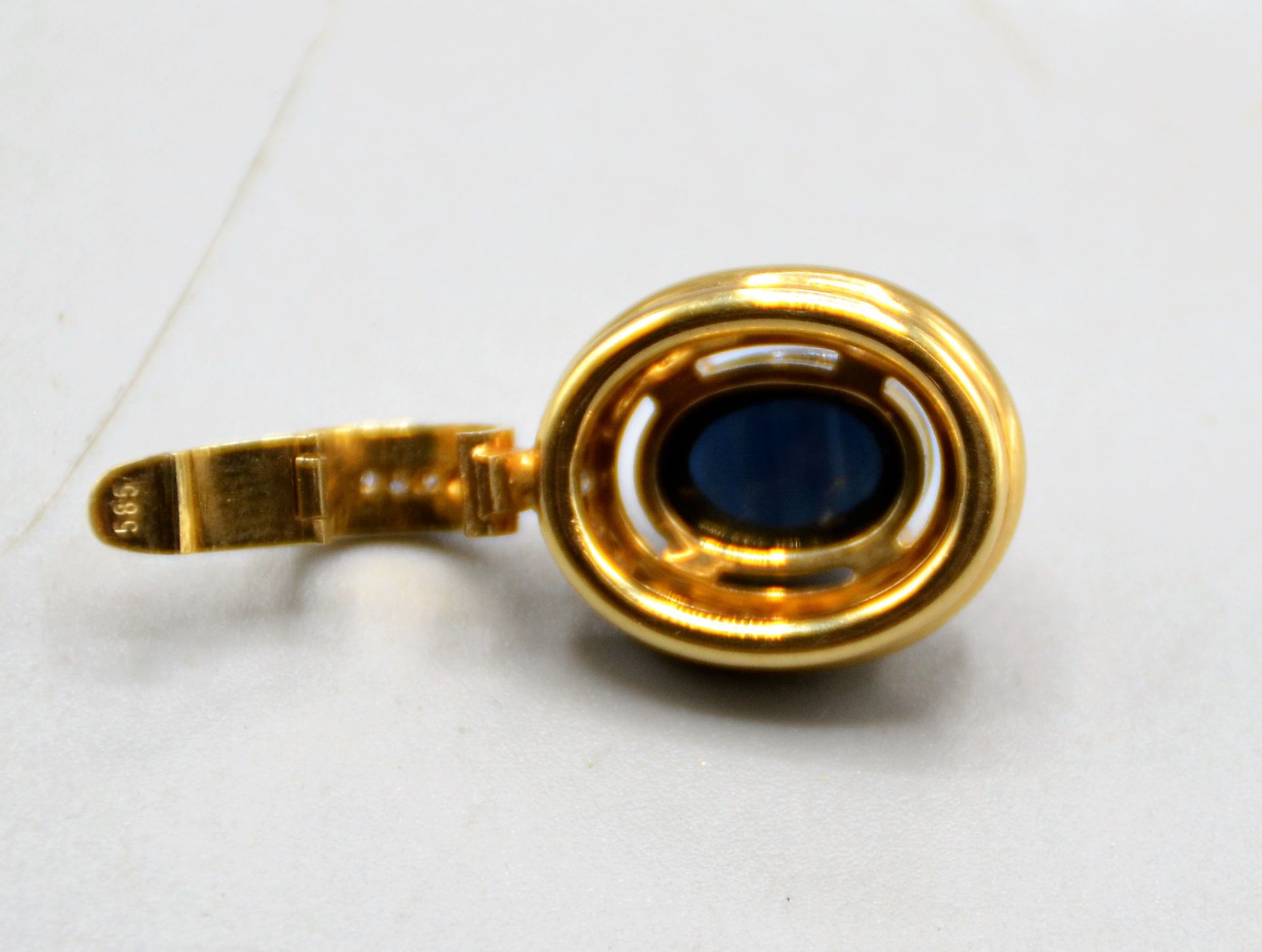 Saphir Cabochon Brillanten Gold 585 Anhänger, Saphir Cabochon ca. 10,8 x 8,3 mm umrandet von ca. 24 - Bild 3 aus 3