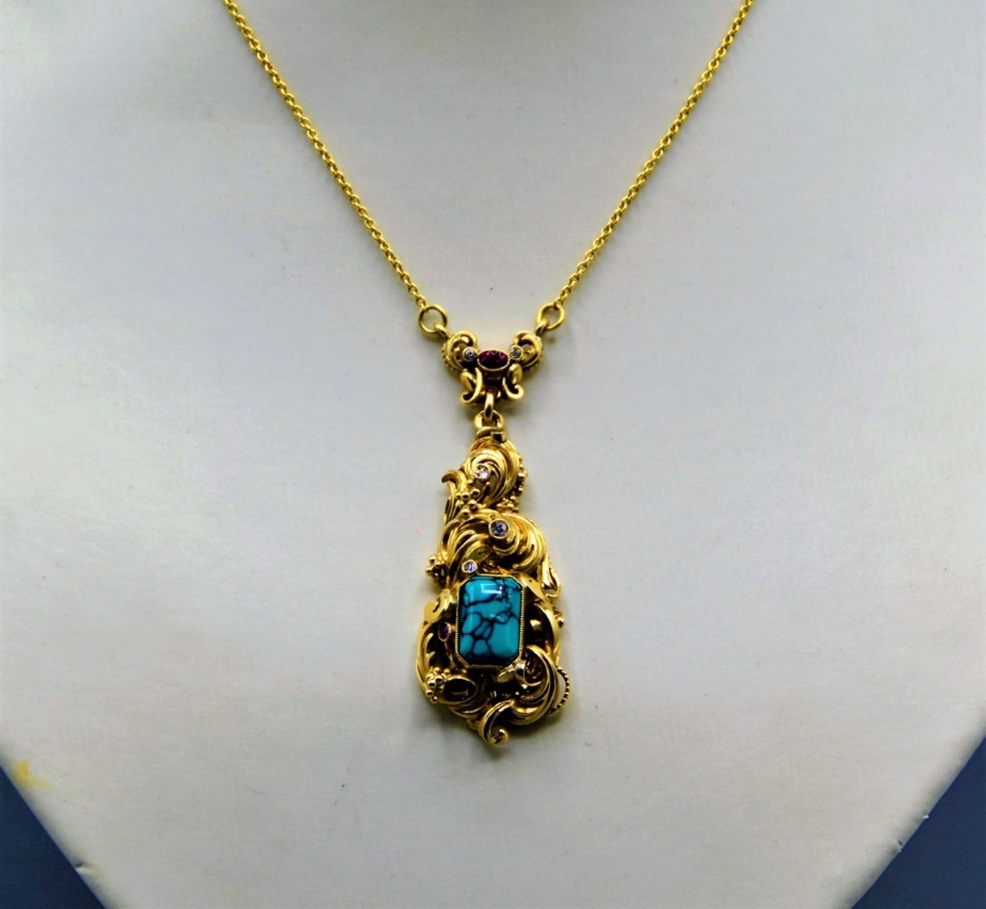 Collier 585 Gold mit Türkis Rubinen u. Diamanten, 1 Türkis, 2 Rubine, 5 Diamanten, Anhänger ca. 5,3