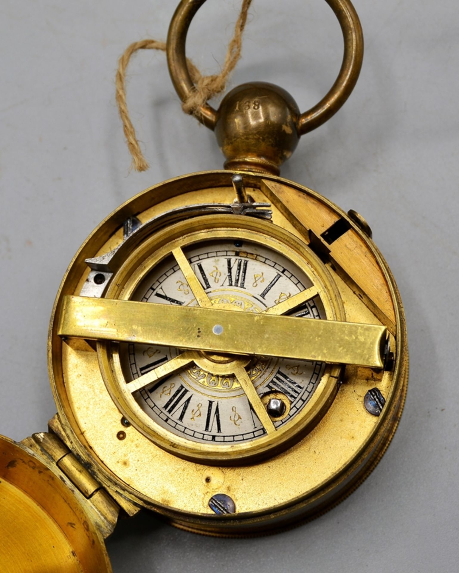 Nachtwächter Uhr Messing mit Ledergehäuse, ungetestet, Schlüssel für Uhrwerk vorhanden, die anderen - Bild 3 aus 3