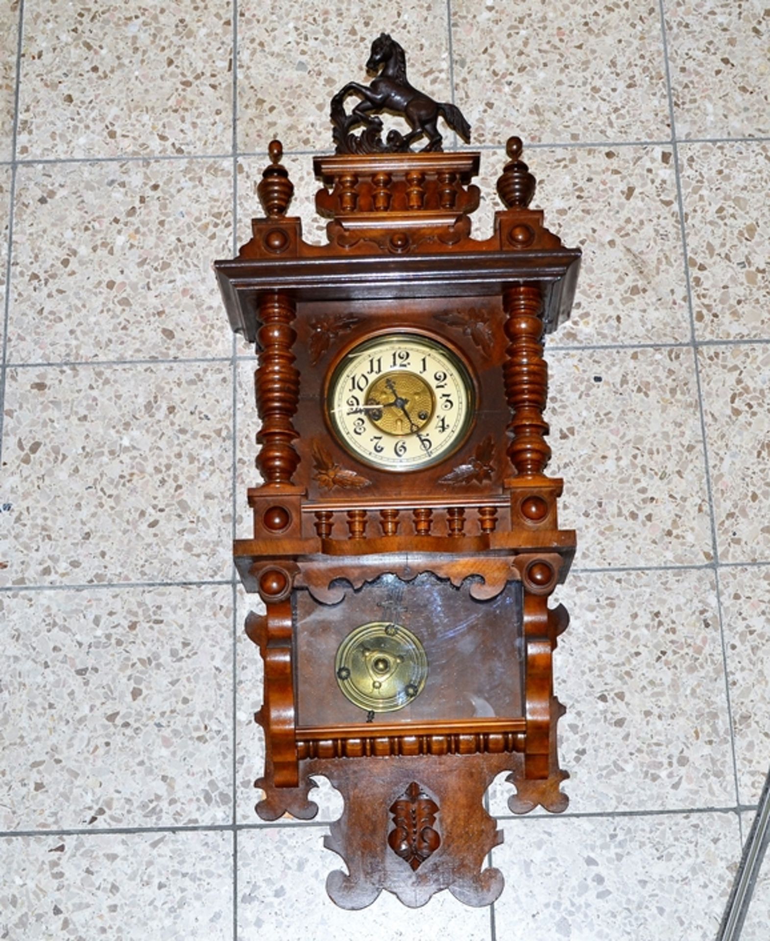 Kienzle Jugendstil Regulator Wanduhr DRP Patent 147023, geflügelte Wagenradmarke, die Uhr läuft an 