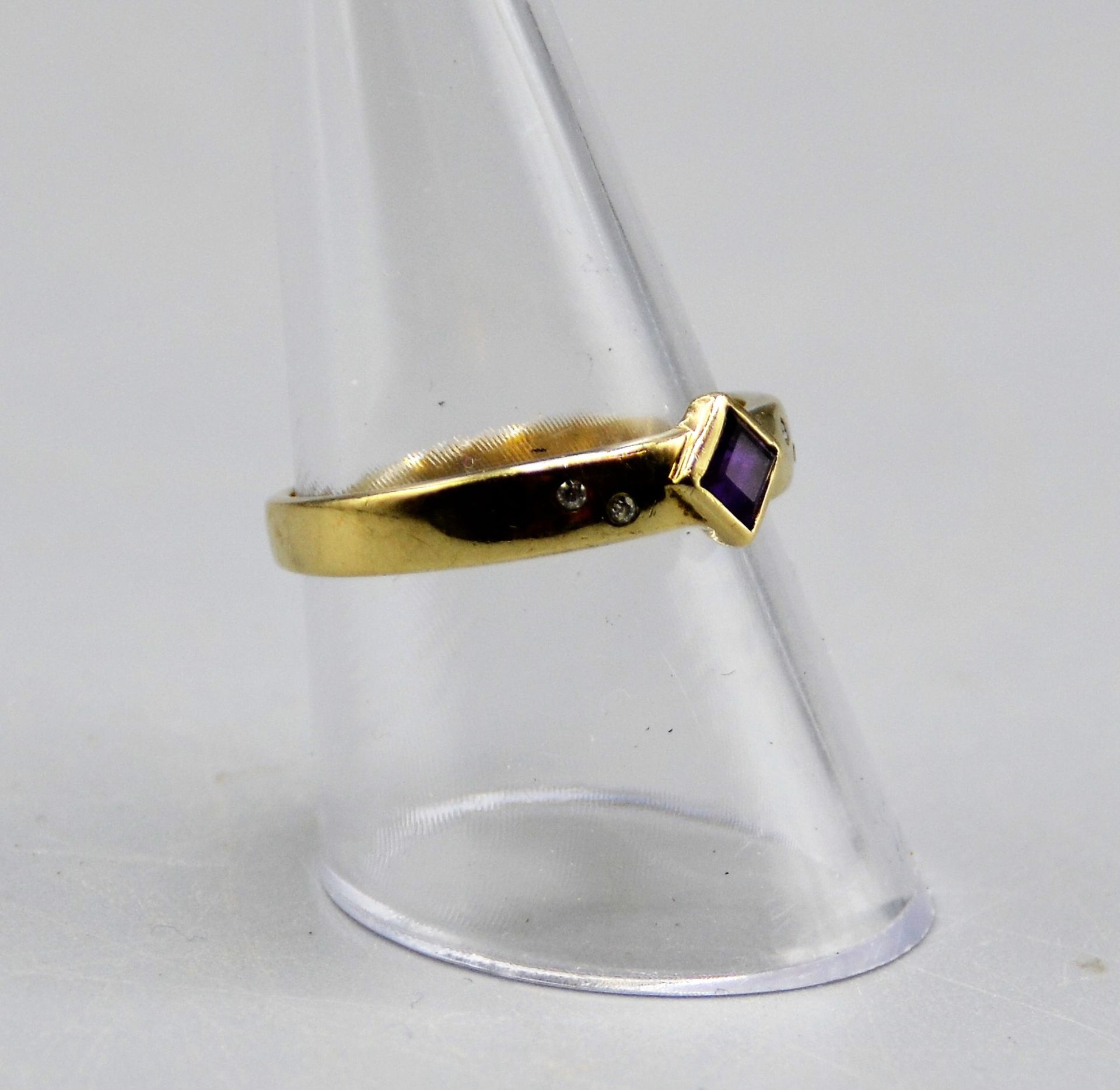 Amethyst Damenring 333 Gold, Ø 18,5 mm, 2,4 g - Bild 2 aus 3