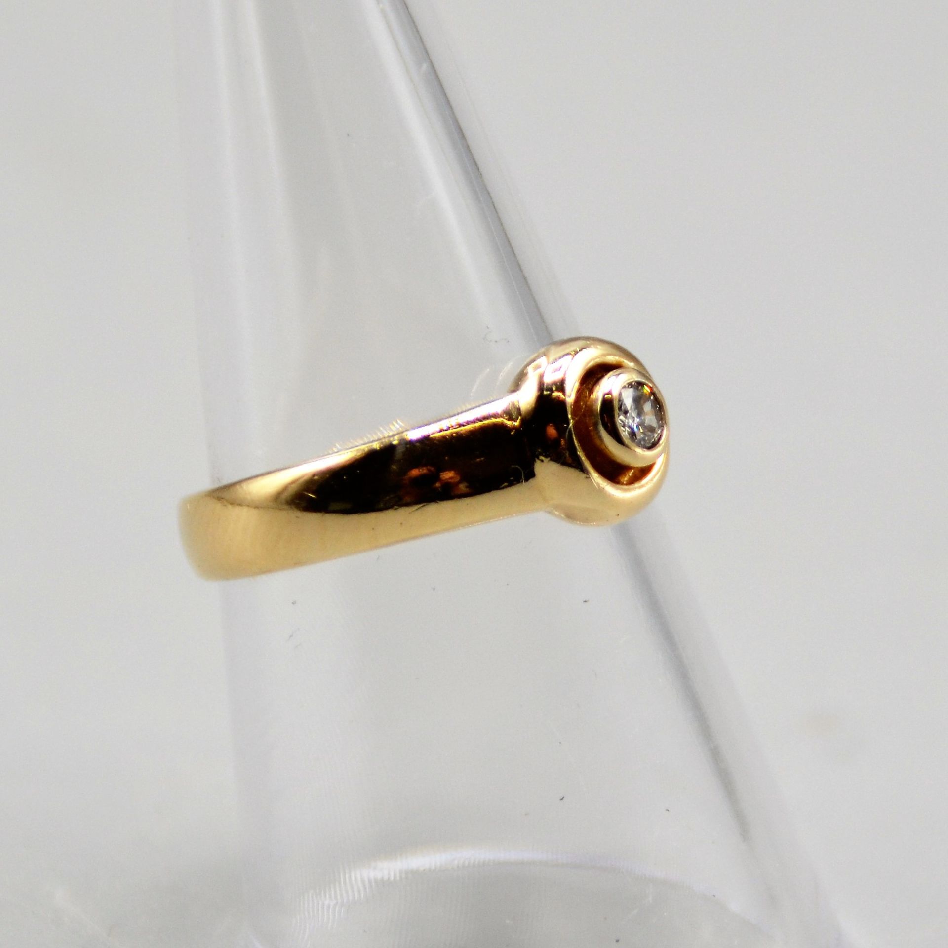 Brillantring Damenring 585 Gold, Brillant ca. 0,1 ct., Ring Ø 17,5 mm, 3,2 g - Bild 2 aus 3