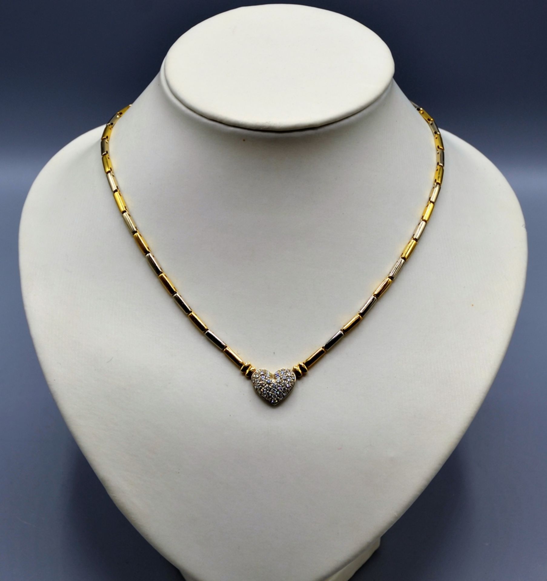 Herz Collier mit Brillanten 750 Gold, Kette mit Gliedern aus Gelb- Weißgold, Herz mit vielen Brilla - Image 2 of 3