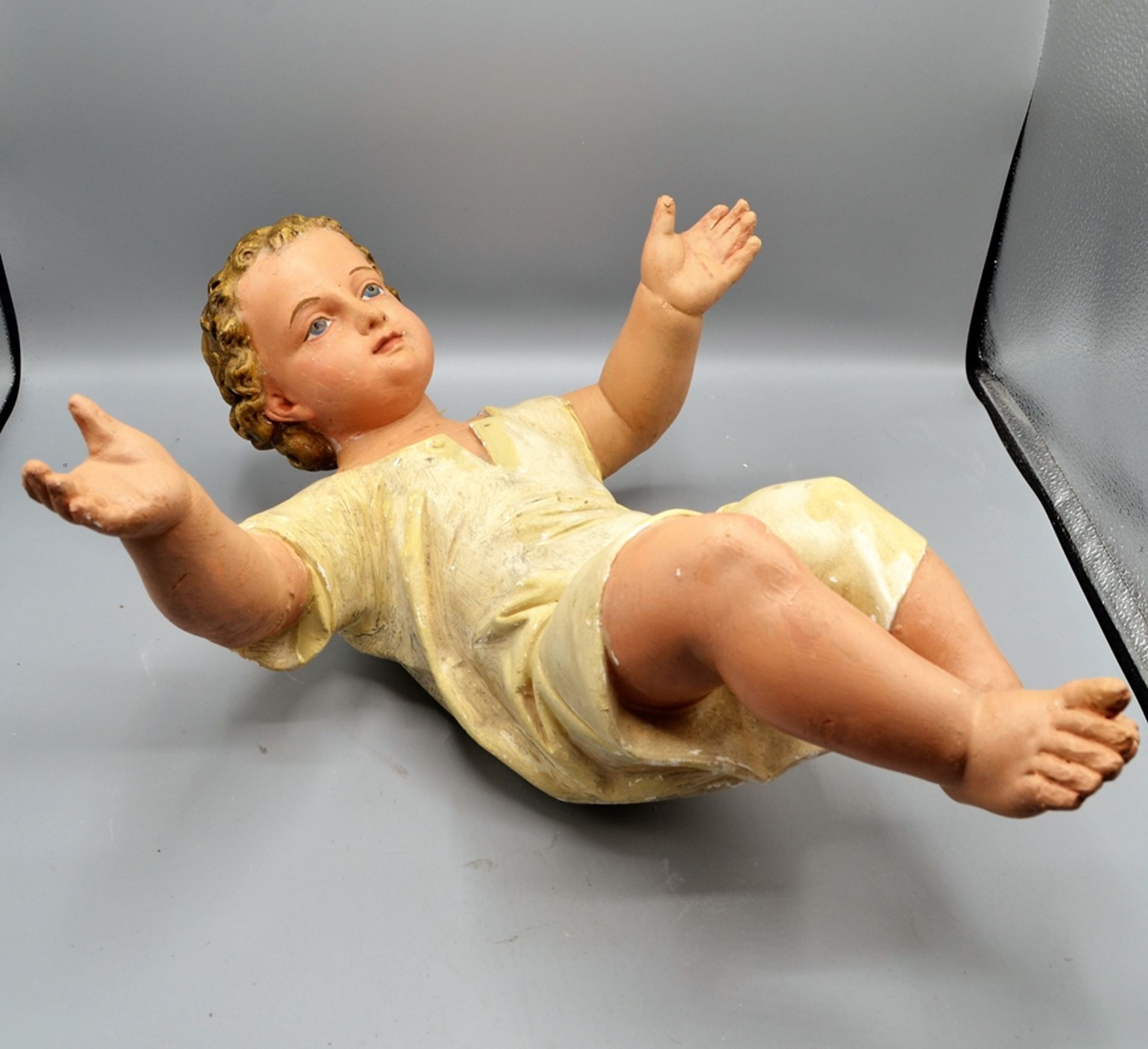 Christkind Jesulein Stuckfigur f. Weihnachtskrippe um 1900, ca. 48 cm - Bild 2 aus 2