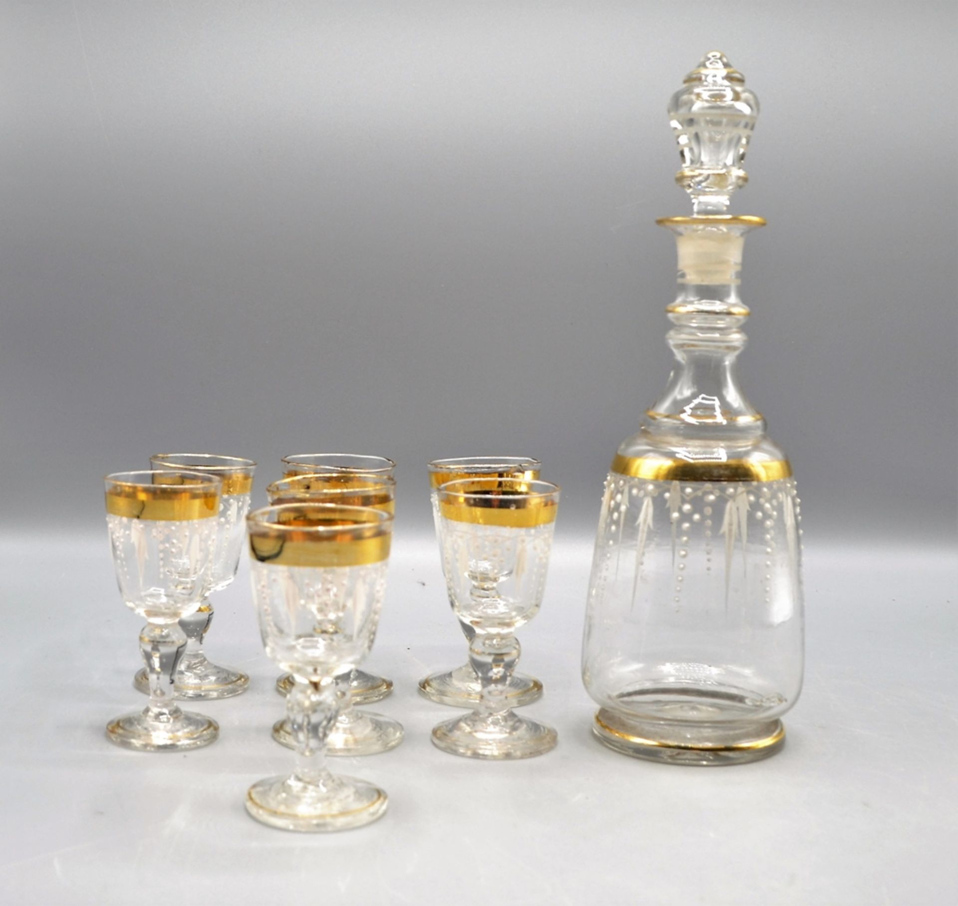 Schnaps Likör Karaffe mit 7 Gläsern um 1900, mundgeblasen emailliert Goldrand, Gläser ca. 9 cm Kara - Bild 2 aus 2