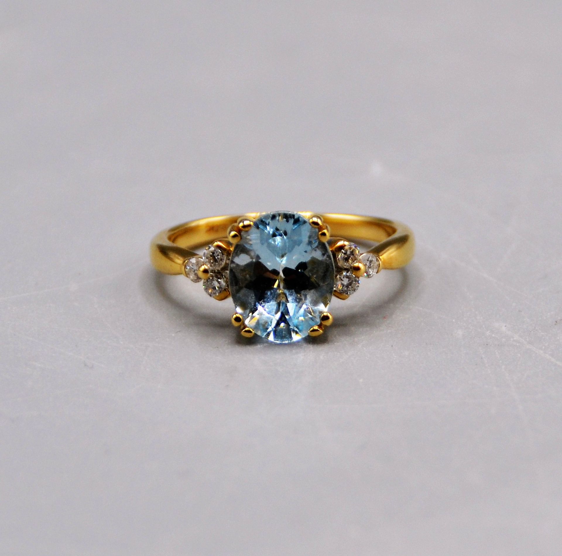 Christ Damenring Aquamarin Diamanten 585 Gold, Aquamarin 2,21 ct., 6 Brillanten zus. 0,18 ct. Reinh - Image 3 of 6