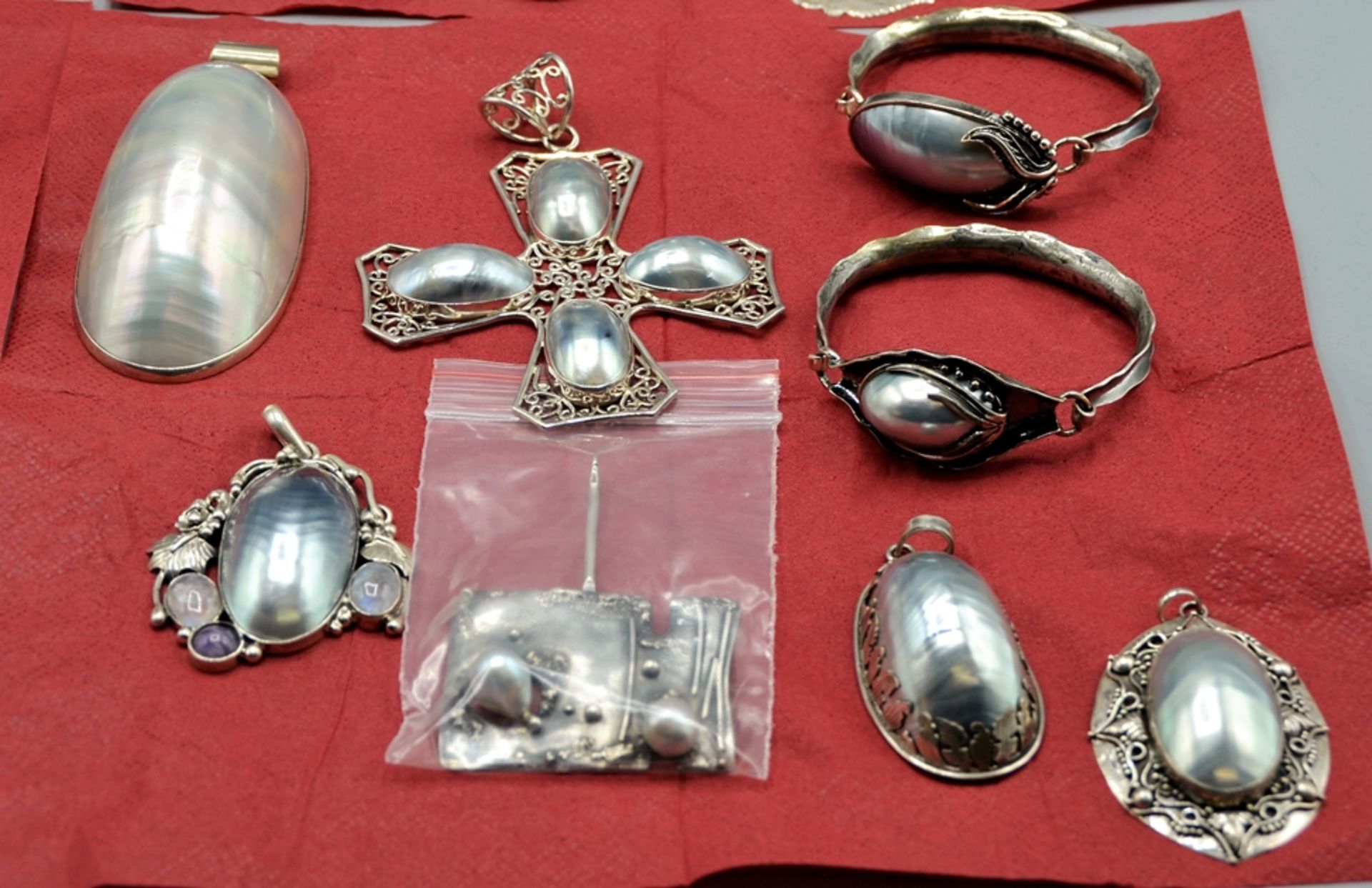 Perlmutt Perlen Silberschmuck sehr hochwertig Konvolut ca. 800 g, wunderschöne Perlmutt Schmuckstüc - Image 3 of 5