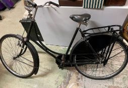 A vintage ladies World War II bike