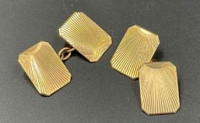 A Pair of 9ct gold Gents cuff links (Total Weight 4.7g)