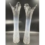 Two tall vases (H42cm)