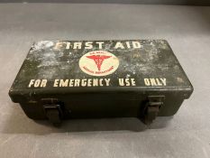 A vintage US army medical department first aid box (24cm x 12cm)