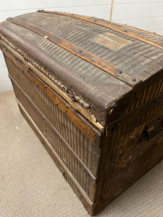 A canvas and a metal bound travel trunk (H65cm W86cm D50cm) - Image 8 of 9