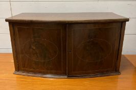 A mahogany inlay wall unit (H32cm W63cm D33cm)