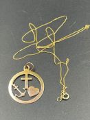 A 9ct gold pendant with heart and anchor motif and chain (2.2g)