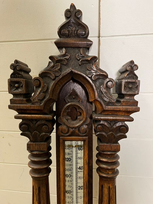 An oak cased barometer (H110cm W32cm) - Image 5 of 8