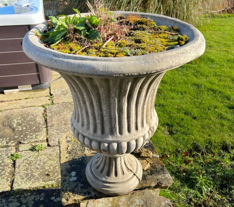 A pair of fluted garden urn planters (H72cm Dia59cm) - Image 3 of 3