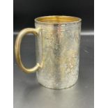 A hallmarked silver tankard, total weight 170g, hallmarked for London 1883, Henry John Lias &