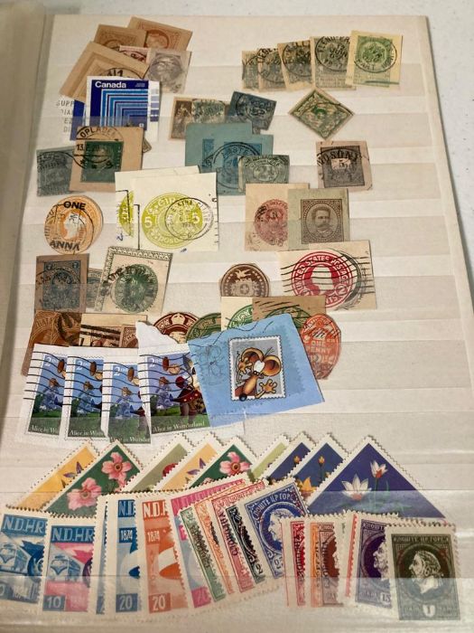 A Box of World stamps - Image 2 of 11