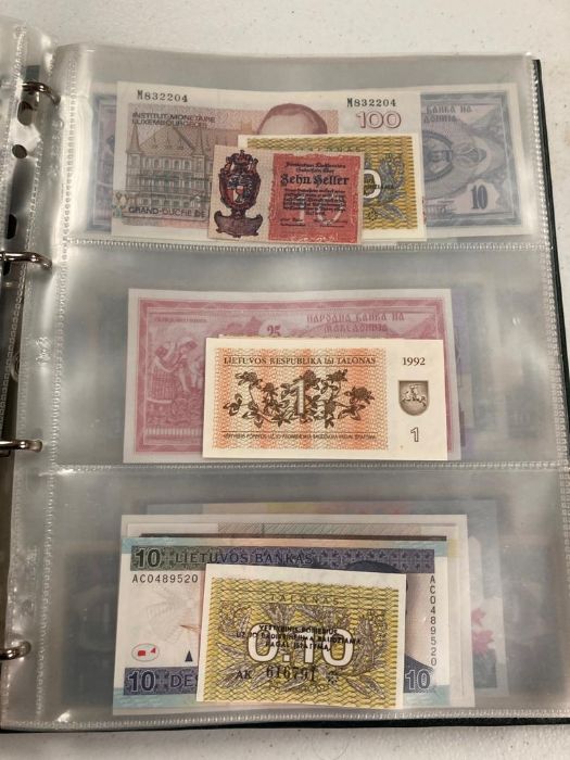An album of world bank notes (L-P) - Image 18 of 61