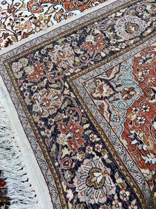 An Indian hand knotted silk rug - Image 3 of 5