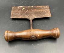 A Victorian edger