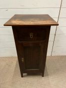 An oak side cabinet with drawer and cabinet (H80cm W42cm D42cm)