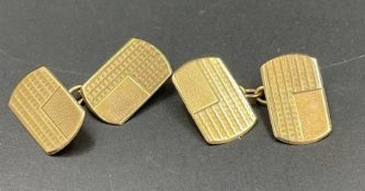 A Pair of 9 ct yellow gold cuff links (Total Weight 4.6g)