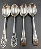 Two pairs of silver teaspoons, hallmarked. (50.4g)