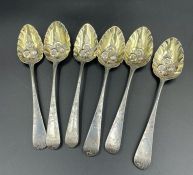 A set of six Georgian fruit spoons (75g)